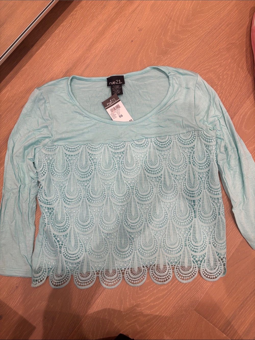 Aqua Lace-Front 3/4 Sleeve Top